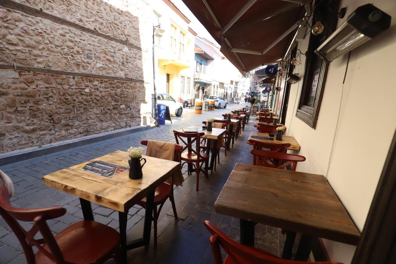 Gagarin Pub & Hotel Antalya Exterior foto